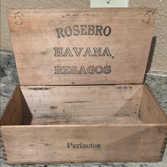 Vintage Wood Havana Resagos Box - Picture 2 of 4